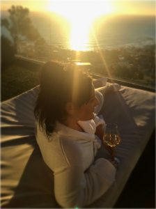 Sunset and wine at Sea Star Rocks